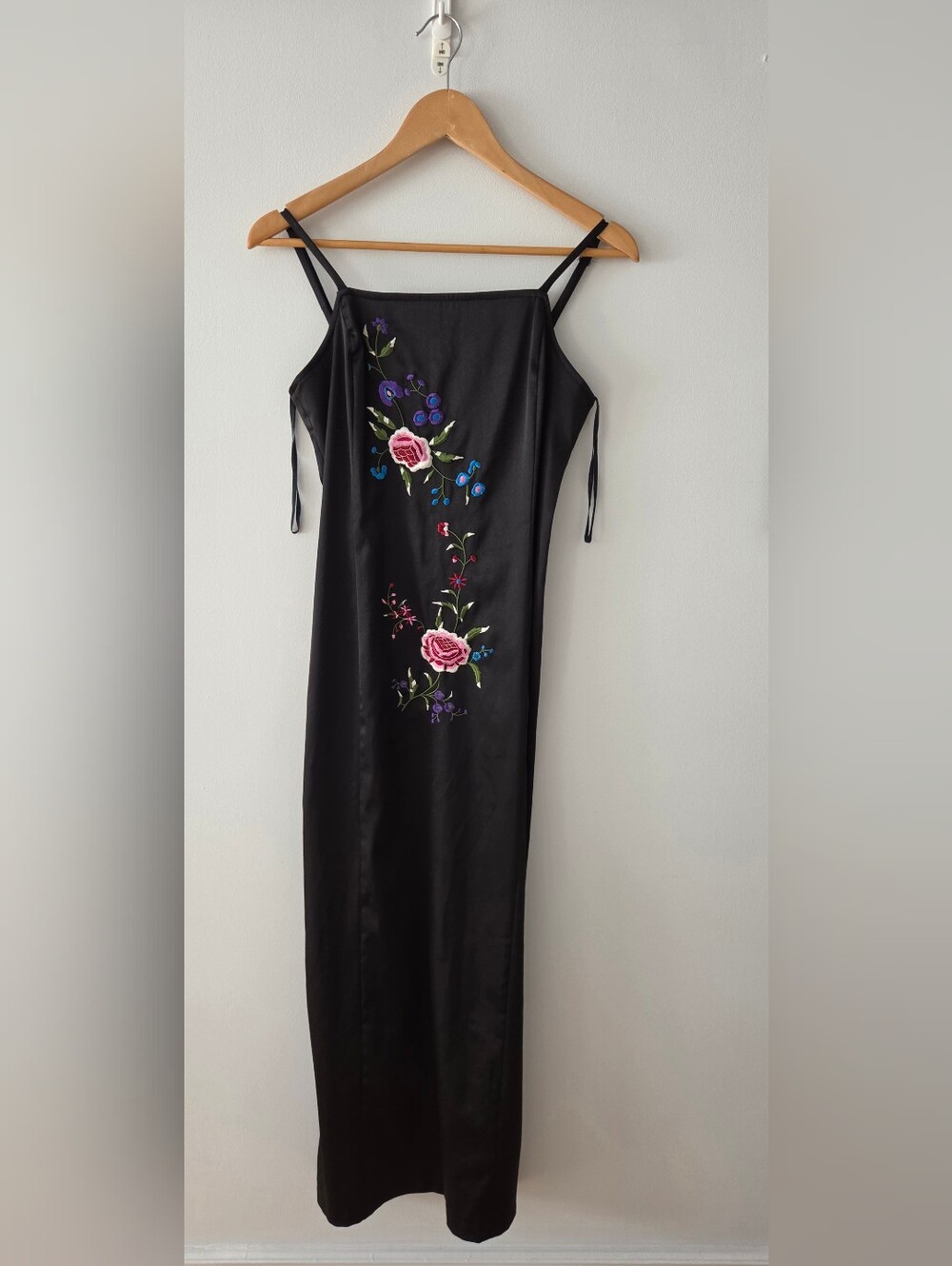 90s Smart Set Black Embroidered Floral Maxi Slip Dress